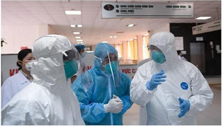 Gần 2.800 ca mắc COVID-19 mới tại Hà Nội 