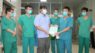 Chiến sĩ công an mắc COVID-19 nặng đã được xuất viện