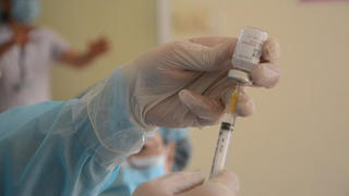 Bệnh viện Đại học Y dược TP HCM 'lên tiếng' trước tin 'thu tiền' tiêm vaccine ngừa COVID-19