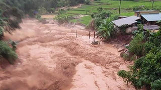 Cảnh báo lũ quét, sạt lở đất, ngập úng cục bộ tại một số tỉnh trong tối 4/10