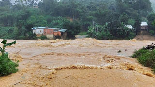 Cảnh báo lũ lớn trên các sông từ Thừa Thiên Huế đến Khánh Hòa