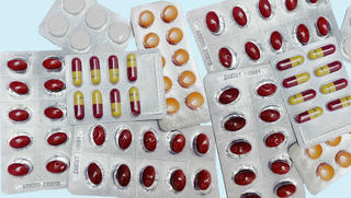 Cảnh báo một số cơ sở tẩy xóa, thay đổi hạn sử dụng thuốc bán ra thị trường