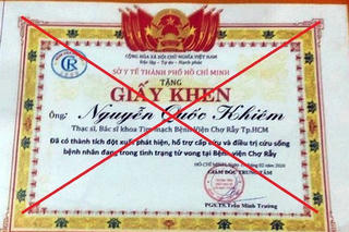 Bệnh viện Chợ Rẫy, Đại học Y dược TP HCM lên tiếng vụ 'giả bác sĩ' vào làm khu điều trị COVID-19