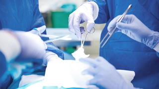 Sản phụ vỡ tử cung do rau cài răng lược ở vết mổ cũ