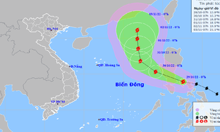 Bão Nalgae sắp vượt qua Philippines và tiến gần vào Biển Đông