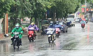 Miền Bắc chuyển mưa dông trước khi đón không khí lạnh