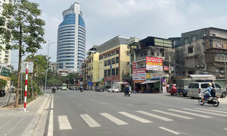 Dự báo thời tiết ngày 1/6: Bắc Bộ tiếp tục nắng nóng gay gắt, Nam Bộ mưa rào rải rác