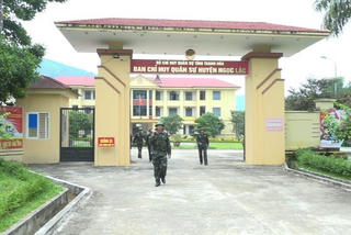 Cử tri kiến nghị Bộ Quốc phòng điều chuyển doanh trại cũ cho địa phương