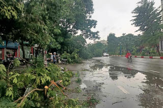 Ảnh hưởng sau bão Yagi, Bắc Bộ và Thanh Hóa vẫn có mưa lớn