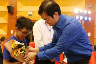 Toả sáng Nghị lực Việt 2024 - Tuyên dương 38 gương thanh niên khuyết tật tiêu biểu