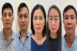 Khởi tố nguyên Cục trưởng Cục An toàn thực phẩm