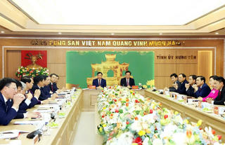 Ban Thường vụ Tỉnh ủy Hưng Yên và Thái Bình họp bàn triển khai đề án hợp nhất hai tỉnh