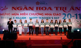 Đà Nẵng: Trao hơn 2 tỷ đồng học bổng khuyến tài và khuyến học cho sinh viên