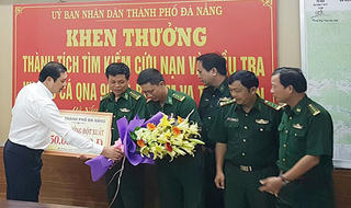 Liên tục bắt các vụ ma túy, vận chuyển hàng lậu dịp Tết