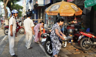 Dân cầu cứu vì bị 'vòi tiền', Chủ tịch Đà Nẵng yêu cầu chấn chỉnh 'cán bộ quy tắc'