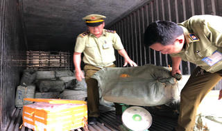 Phát hiện container chở gần 7 tấn thịt thối từ Hà Nội vào TP HCM tiêu thụ