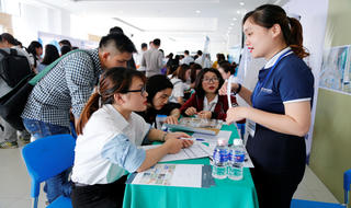 Gần 50 sinh viên các ngành được tiếp nhận làm việc tại Nhật, Singapore