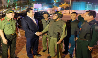 Chủ tịch TP.Đà Nẵng 'vi hành' tuần tra phòng chống tội phạm trong đêm