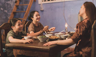 Công chúa tóc mây Hồng Minh cùng ca sĩ nhí Ngọc Hà ra MV ca nhạc “Mẹ Tôi”