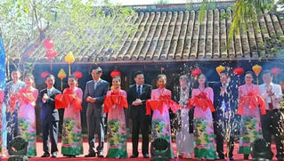 Đưa tơ lụa, thổ cẩm và văn hóa Việt Nam ra thế giới