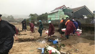 Nam Trung Bộ căng mình chống bão