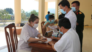 2 bệnh nhân người Anh đang điều trị Covid-19 tại Đà Nẵng có kết quả xét nghiệm lần 2 âm tính 