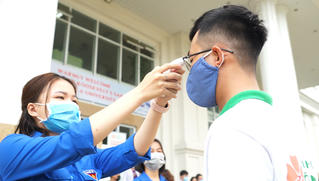 Giảng viên, sinh viên Đà Nẵng tiếp sức cùng tuyến đầu chống dịch Covid-19 