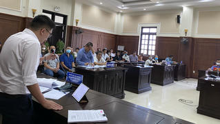 TAND Cấp cao tại Đà Nẵng phúc thẩm vụ tranh chấp hợp đồng với hơn 300 người có liên quan