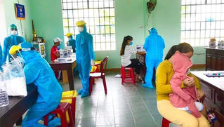 Trong 15 ca bệnh Covid-19 công bố ngày 3/8, nhiều trường hợp lây chéo từ gia đình, người thân
