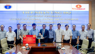 Vingroup trao tặng 1.700 máy thở và tài trợ hóa chất cho 56.000 ca xét nghiệm Covid-19
