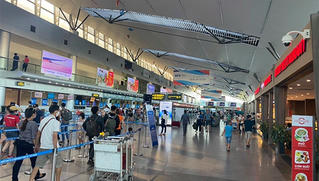 1.691 du khách mắc kẹt tại Đà Nẵng đăng ký về địa phương