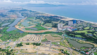 Khách hàng nhận sổ đỏ dự án One World Regency trong ngày đầu năm mới 2021