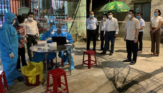 Bí thư Đà Nẵng kiểm tra hoạt động phòng, chống COVID-19 trên địa bàn