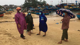 Người dân Lý Sơn, Bình Sơn (Quảng Ngãi) không ra khỏi nhà từ trưa 11/9, để đảm bảo an toàn trước bão số 5