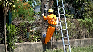 Điện lực thành phố Quảng Ngãi: Rút ngắn thời gian cấp điện cho khách hàng