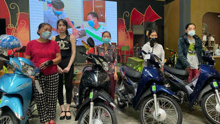 Điều ít biết về cô gái trẻ đứng đằng sau những tấm lòng thiện nguyện ở Đà Nẵng!