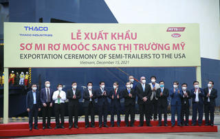  870 sơ mi rơ moóc đầu tiên của Việt Nam được xuất khẩu sang Mỹ
