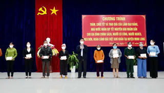 Thường trực Ban Bí thư Võ Văn Thưởng thăm và chúc Tết tại Quảng Ngãi