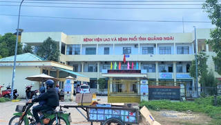 Gia đình người chết vì COVID-19 "còng lưng" gánh phí mai táng ở Quảng Ngãi