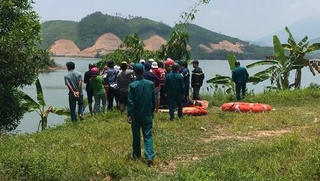 Đà Nẵng: Thanh niên 18 tuổi bị nước cuốn mất tích khi đi chơi lễ
