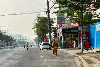 Người đàn ông giả nhà sư đi khất thực dịp lễ hội Quán Thế Âm Đà Nẵng