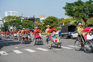 Đà Nẵng rực rỡ sắc màu với những 'đại sứ xích lô du lịch'