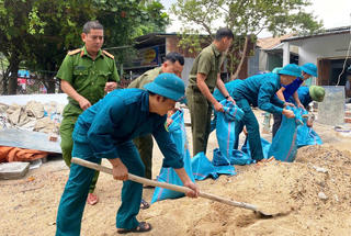 Hợp sức giúp người dân Quảng Nam ứng phó với bão số 6