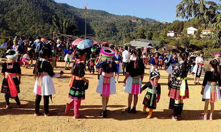 Tái hiện lễ hội Nào pê chầu của người Mông tại Làng Văn hóa - Du lịch các dân tộc Việt Nam