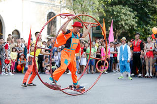 Thỏa mãn xem các loại hình nghệ thuật tại phố đi bộ Hồ Hoàn Kiếm từ ngày 1/4