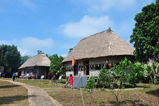 Trải nghiệm văn hóa với “Ngôi nhà chung”