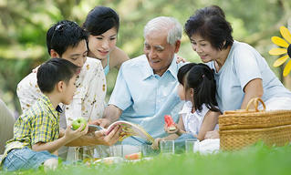 Chăm sóc trẻ em, người cao tuổi, thực hiện bình đẳng giới trong gia đình