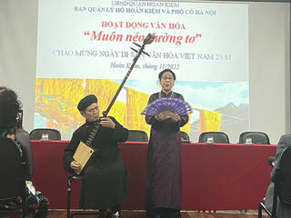 'Muôn nẻo đường tơ' tại phố cổ Hà Nội