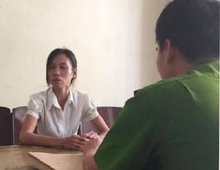 Khởi tố đối tượng bị nhiễm HIV cắn 3 nữ công an