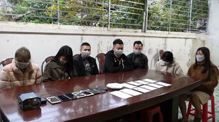 Bắt quả tang thiếu nữ 14 tuổi sử dụng ma túy trong nhà nghỉ